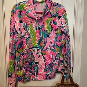 EUC Lilly Pulitzer cowl neck shirt, size L